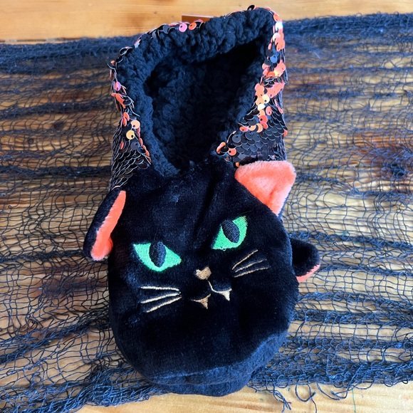 🎃Hide and Eek Cat Sleeper Socks🎃 - Picture 1 of 6